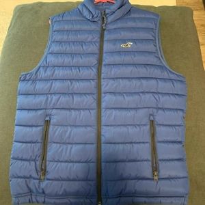 Men’s Hollister vest. Size large.